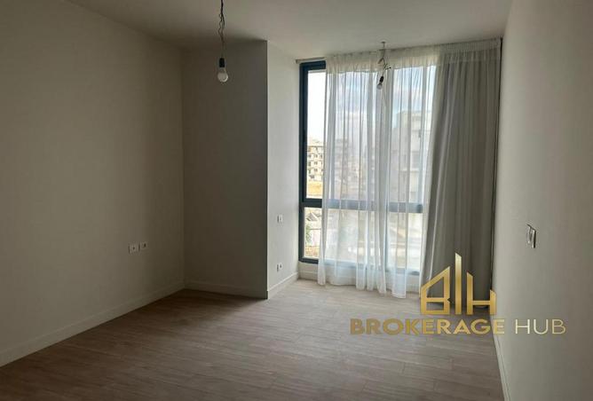 8195621 - Property Image 2