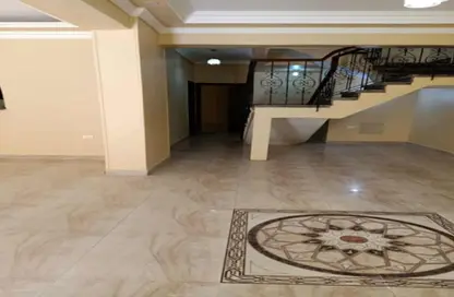 دوبلكس - 5 غرف نوم - 4 حمامات للايجار في شارع الشيخ حسن مأمون - الياسمين 7 - الياسمين - مدينة القاهرة الجديدة - القاهرة