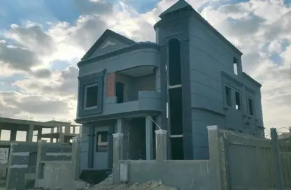 Villa - 7 Bedrooms - 6 Bathrooms for sale in Palm Villa - Al Wahat Road - 6 October City - Giza