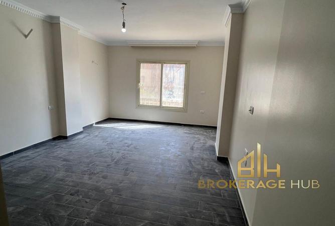 8294042 - Property Image 2