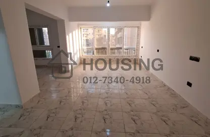 Apartment - 3 Bedrooms - 2 Bathrooms for sale in Al Bashayer District - 6 October City - Giza