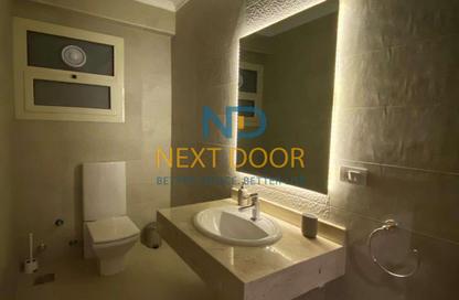 Apartment - 3 Bedrooms - 2 Bathrooms for rent in Al Gezira St. - South Investors Area - New Cairo City - Cairo