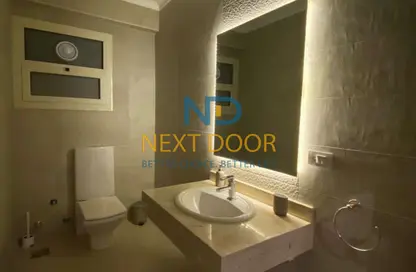 Apartment - 3 Bedrooms - 2 Bathrooms for rent in Al Gezira St. - South Investors Area - New Cairo City - Cairo