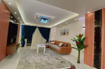 Apartment - 3 Bedrooms - 2 Bathrooms for rent in Gameat Al Dewal Al Arabeya St. - Mohandessin - Giza
