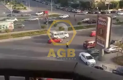 شقة - 3 غرف نوم - 3 حمامات للبيع في شارع عبد العزيز فهمي - ميدان تريومف - النزهة - القاهرة