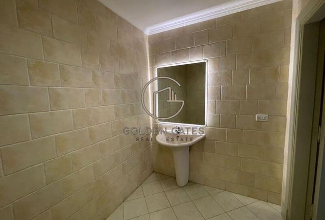 8476960 - Property Image 3