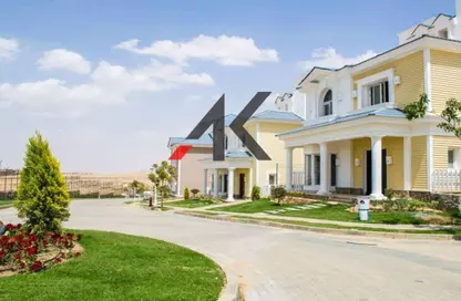 Villa - 4 Bedrooms - 5 Bathrooms for sale in Mountain View 2 - 5th Settlement Compounds - The 5th Settlement - New Cairo City - Cairo
