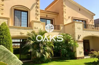 Villa - 5 Bedrooms - 4 Bathrooms for sale in Swan Lake Residence - 5th Settlement Compounds - The 5th Settlement - New Cairo City - Cairo