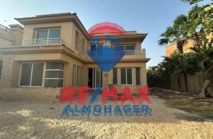 فيلا - 4 غرف نوم - 4 حمامات للبيع في جييرا - الحي الثالث عشر - الشيخ زايد - الجيزة