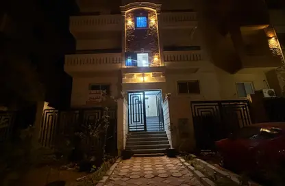 Apartment - 3 Bedrooms - 1 Bathroom for sale in 4th District - 6 October City - Giza