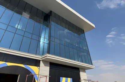 Shop - Studio - 2 Bathrooms for sale in Golden Gate - South Teseen St. - The 5th Settlement - New Cairo City - Cairo