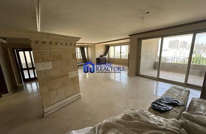Apartment - 4 Bedrooms - 3 Bathrooms for sale in Cornish El Nile St. - Maadi - Hay El Maadi - Cairo