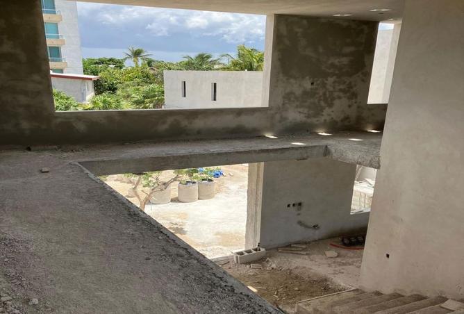 8073972 - Property Image 2