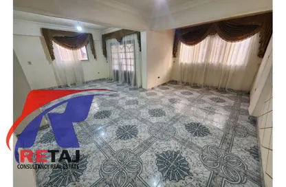 Apartment - 3 Bedrooms - 2 Bathrooms for sale in Ahmed Al Semman St. - 8th Zone - Nasr City - Cairo