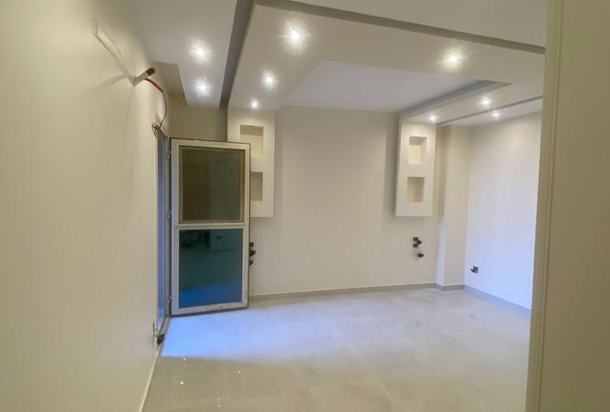 8022281 - Property Image 2