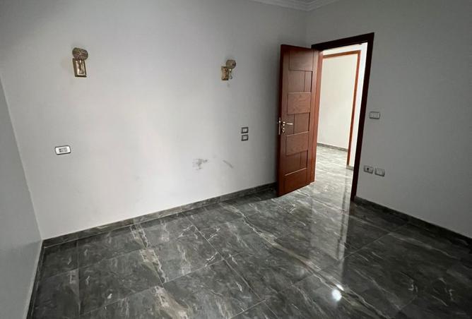 8041706 - Property Image 3