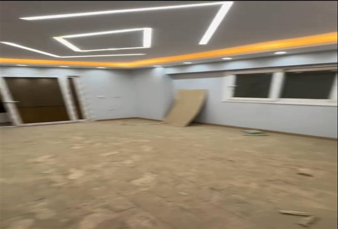 8369757 - Property Image 2