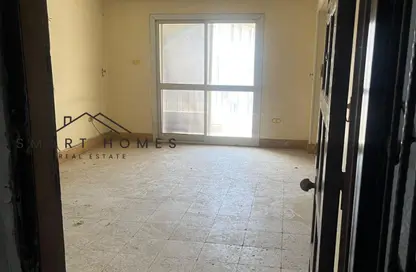 Apartment - 2 Bedrooms - 2 Bathrooms for sale in 1st District - Sheikh Zayed City - Giza