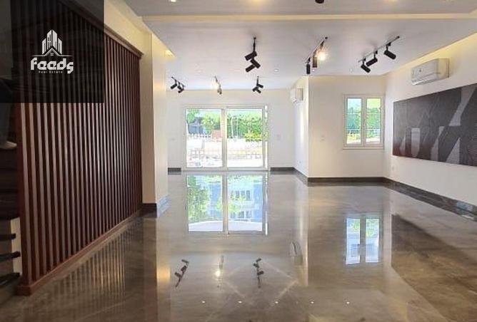 8244711 - Property Image 3