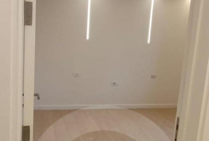 8286104 - Property Image 3