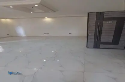 Apartment - 3 Bedrooms - 2 Bathrooms for sale in Mohamed Naguib Axis - Abou El Houl - New Cairo City - Cairo