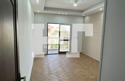 Apartment - 3 Bedrooms - 2 Bathrooms for sale in Hay El Ashgar - Al Wahat Road - 6 October City - Giza