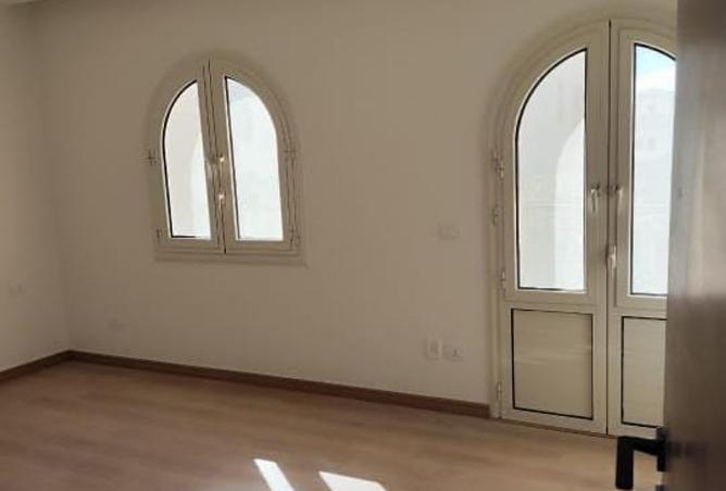 8206002 - Property Image 3