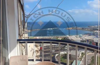 شقة - 3 غرف نوم - 2 حمامات للايجار في شارع المشير احمد اسماعيل - سيدي جابر - حي شرق - الاسكندرية