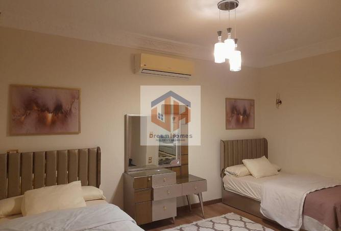 8042724 - Property Image 2