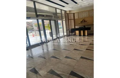 عيادة - استوديو - 1 حمام للبيع في ذا يارد مول - مدينة القاهرة الجديدة - القاهرة