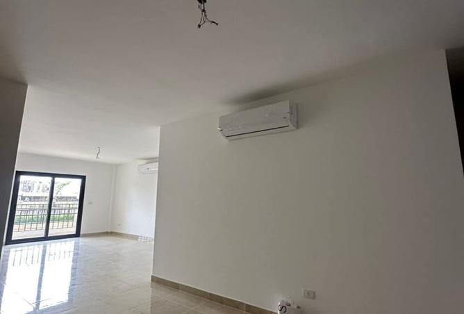 8321385 - Property Image 3