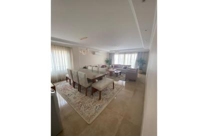 Apartment - 3 Bedrooms - 3 Bathrooms for sale in Tijan - Zahraa El Maadi - Hay El Maadi - Cairo