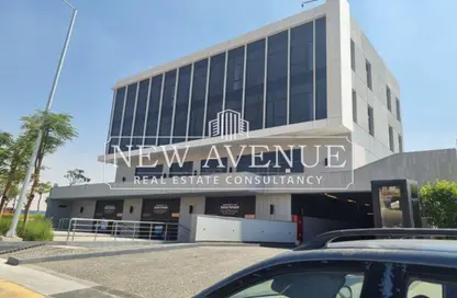Retail - Studio - 2 Bathrooms for rent in The Hub - 5th Settlement Compounds - The 5th Settlement - New Cairo City - Cairo