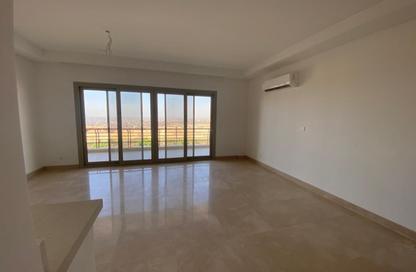 Apartment - 2 Bedrooms - 2 Bathrooms for sale in The Fourteen Golf Residences - Uptown Cairo - Mokattam - Cairo