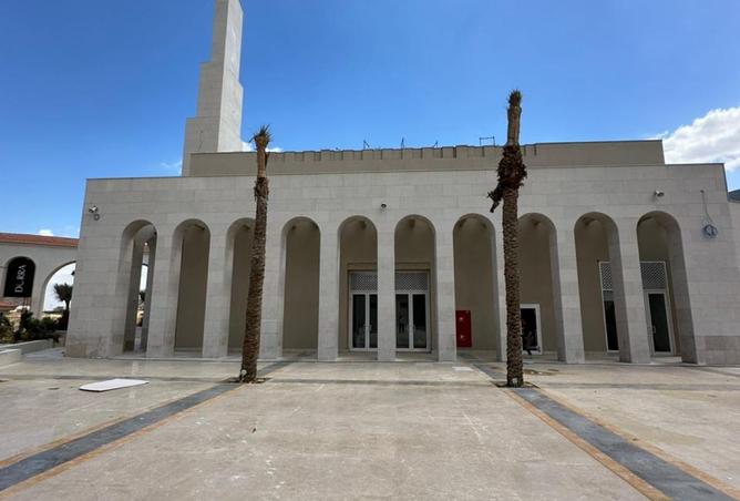 8235341 - Property Image 2