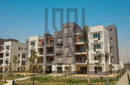 Apartment - 2 Bedrooms - 2 Bathrooms for sale in District 5 - The 5th Settlement - New Cairo City - Cairo