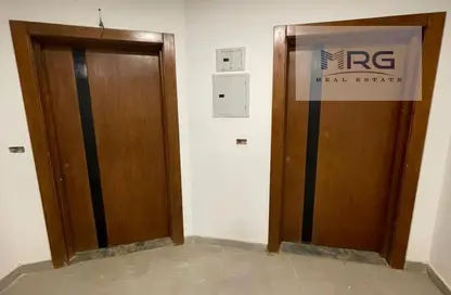 Apartment - 2 Bedrooms - 2 Bathrooms for sale in Katameya Gate - El Katameya Compounds - El Katameya - New Cairo City - Cairo