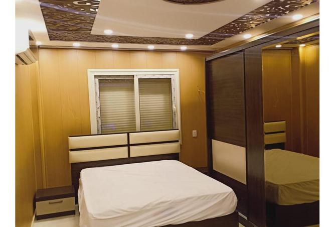 8174887 - Property Image 2