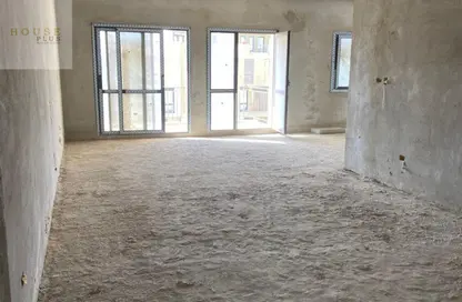 Penthouse - 4 Bedrooms - 4 Bathrooms for sale in Westown - Sheikh Zayed Compounds - Sheikh Zayed City - Giza