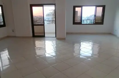 شقة - 3 غرف نوم - 2 حمامات للايجار في شارع 200 - دجلة - حي المعادي - القاهرة