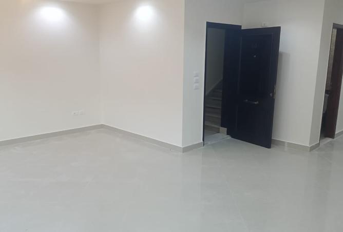 8147334 - Property Image 2