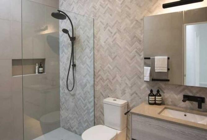 8052103 - Property Image 2