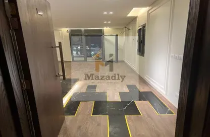 Apartment - 3 Bedrooms - 3 Bathrooms for sale in Eastown - 5th Settlement Compounds - The 5th Settlement - New Cairo City - Cairo