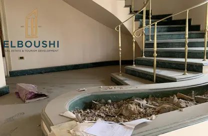 شقة - 8 غرف نوم - 5 حمامات للبيع في شارع عمار بن ياسر - ميدان الحجاز - النزهة - القاهرة