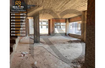Villa - 4 Bedrooms - 4 Bathrooms for sale in Sun Capital - Fayoum Desert road - 6 October City - Giza