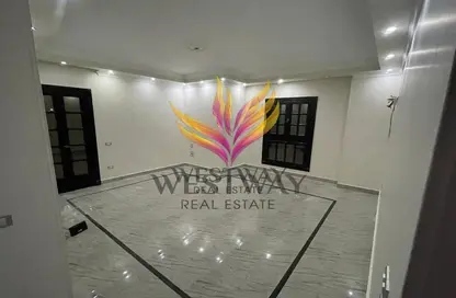 Apartment - 3 Bedrooms - 3 Bathrooms for rent in Beverly Hills Road - 17th District - Sheikh Zayed City - Giza