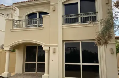 فيلا - 4 غرف نوم - 5 حمامات للبيع في الباتيو 4 - الباتيو - كمبوندات الشروق - مدينة الشروق - القاهرة