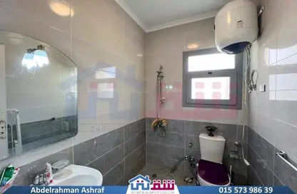 فيلا - 4 غرف نوم - 3 حمامات للبيع في طريق القاهرة برج العرب الصحراوى - برج العرب - مدينة برج العرب - الاسكندرية