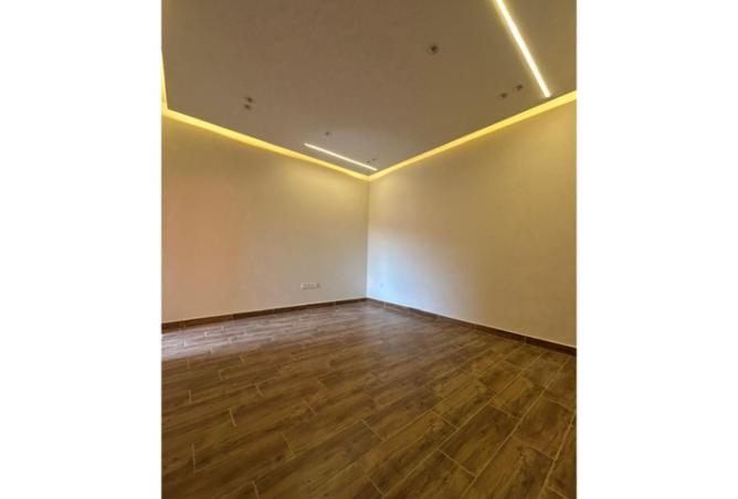 8190860 - Property Image 3