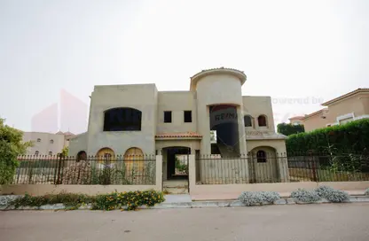 فيلا - 6 غرف نوم - 5 حمامات للبيع في اليكس ويست - كمبوندات الاسكندرية - الاسكندرية